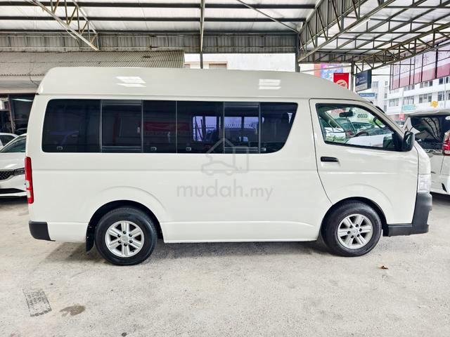 2011 TOYOTA HIACE 2.5 (M) WINDOW VAN 11-12 Seaters - 5
