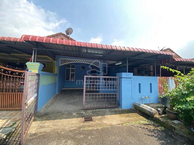 TAMAN PASIR PUTIH NON BUMI SINGLE STOREY TERRACE - For Sale 1