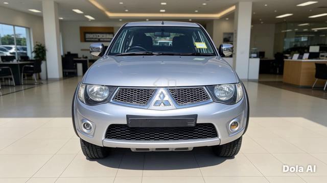 2011 Mitsubishi TRITON 2.5 FACELIFT (M) - 2