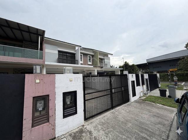 {RENOVATED} Aliff Putri 3, Taman Damansara Aliff 1