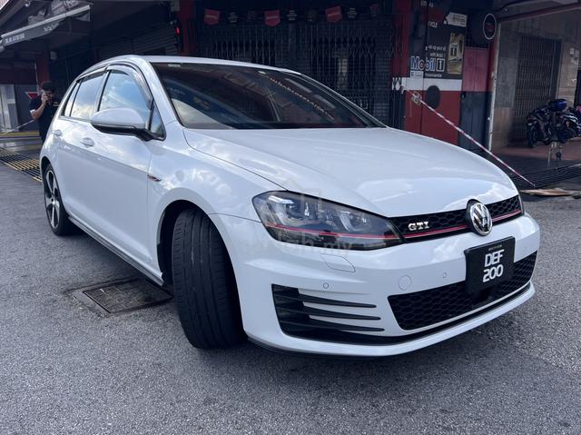 2022 Volkswagen GOLF 2.0 R (A) - 1