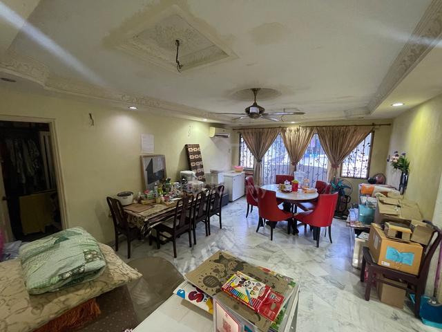 HUGE SIZE❗️FACING SWIMMING POOL Duplex Townhouse Sri Mahligai Seksyen 9 1