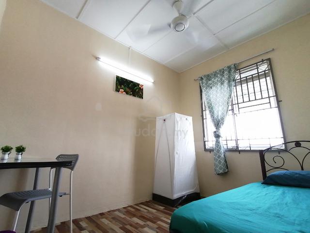 [NEWLY RENOVATED] Fully Furnished Room Near Kota Laksamana/Aeon Banda 1
