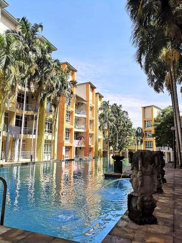 University Green Apartment 1