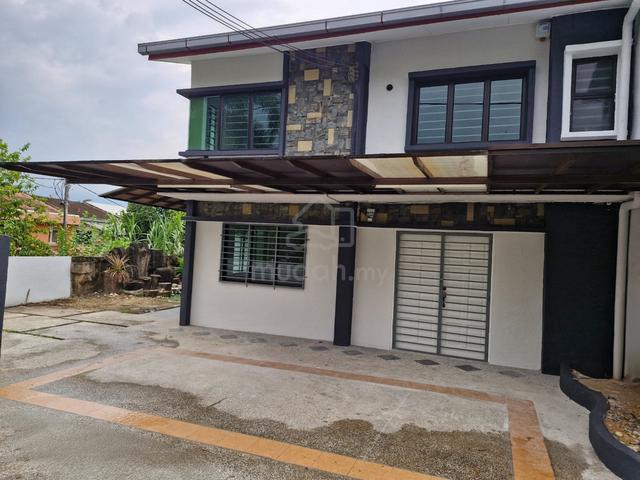 Corner 2 Storey Terrace Bukit Serdang Seksyen 5 For Sale | Freehold 1