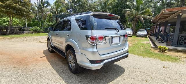 2015 Toyota FORTUNER 2.7 V TGN51R ENHANCED (A) - 4