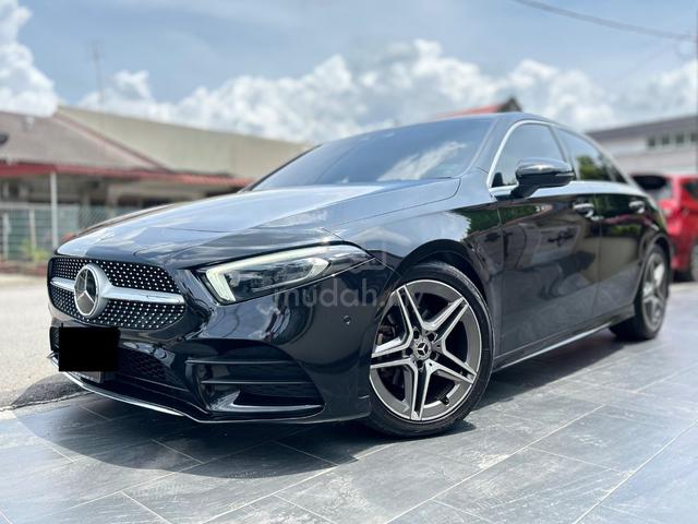 2020 Mercedes Benz A180 1.3 SEDAN AMG Black Hitam - 1