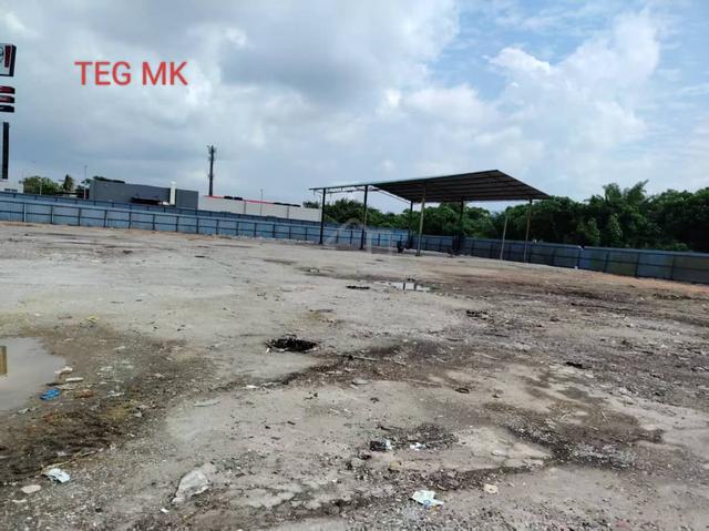 Car Accessible!! 1 Acre Flat Land with Fencing @ Telok Penglima Garang 2