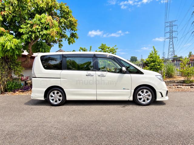2013 Nissan SERENA FULL SPEC 2.0 (AUTO) - 2