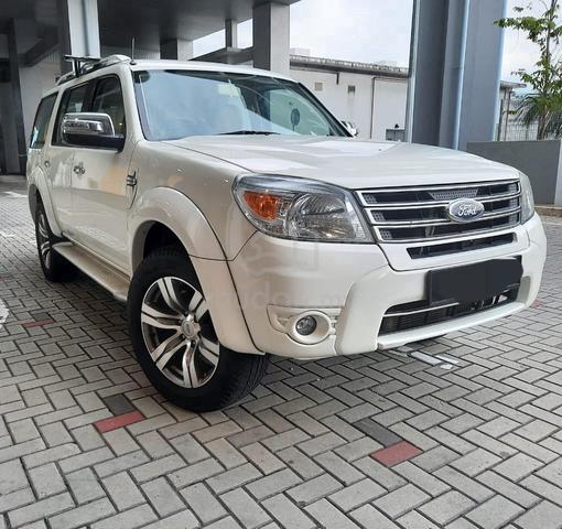 2013 Ford EVEREST 3.0 XLT 4X4 FACELIFT (A) - 1