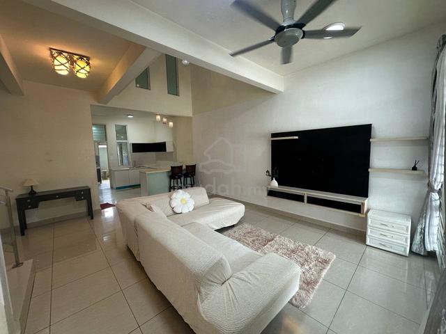 Sapphire 8 @ Seri Alam, Renovated, Full Furnish, G&G, Good Condition 1