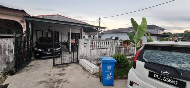Bilik Sewa Master Bedroom Rumah Landed Seksyen 17 Shah Alam 1