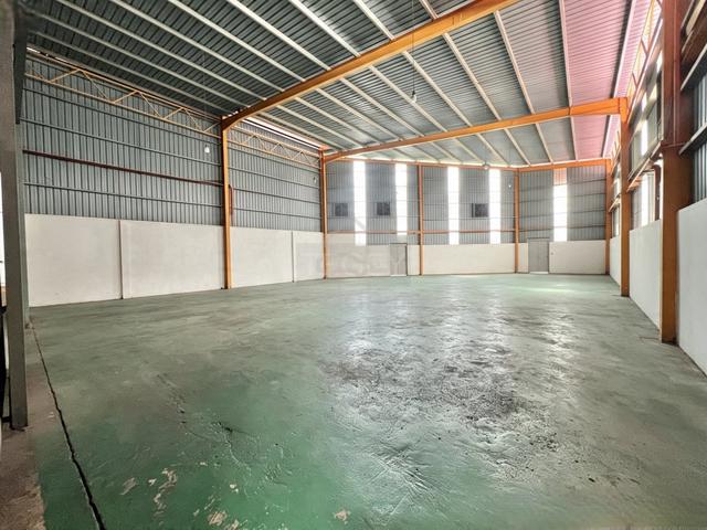 Pandamaran Jaya Factory Warehouse With Office 18158sf 30ft 1