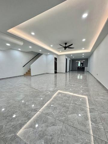 Fully Renovated Extend Big Kitchen 2 Storey Bandar Baru Permas 1