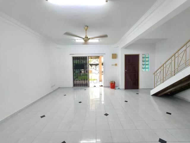 Jalan SS 5/X 2-Storey Taman Sri Saujana Kota Tinggi 1