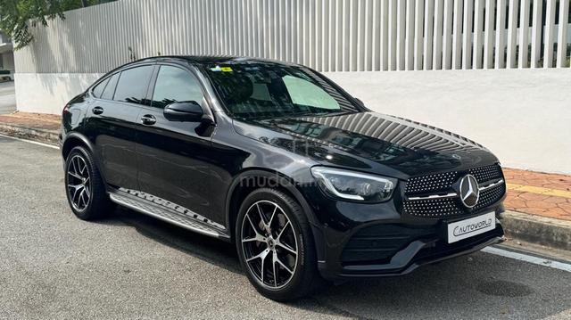 2019 Mercedes Benz GLC-300 Coupe 2.0 4MATIC AMG - 3