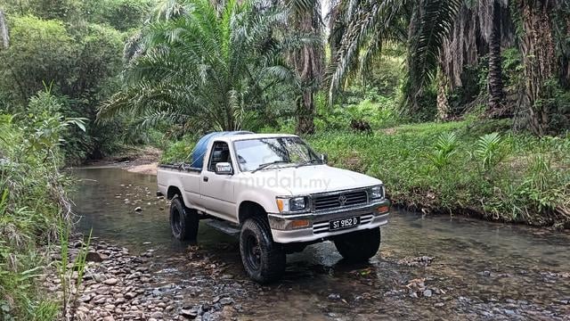 1996 Toyota HILUX 2.8 MY95 LN106R (M) - 1