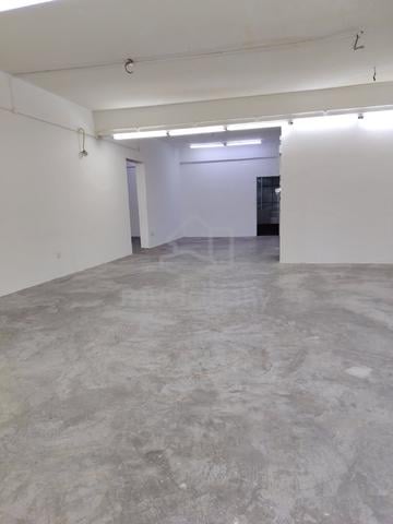 FACING MAIN ROAD 1ST Floor Office Taman Seri Langat 2 Kajang 1