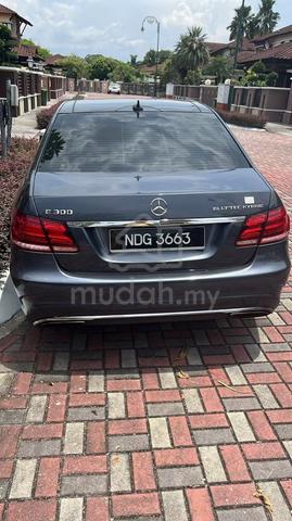 2015 Mercedes Benz E300 BLUETEC HYBRID (CBU) 2.1 - 2
