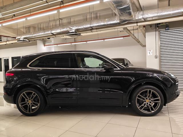 2022 Porsche CAYENNE 3.0 V6 COUPE (A) - 4