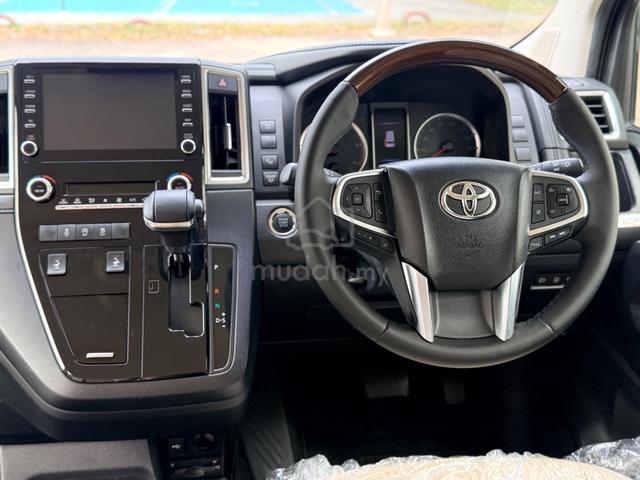 2020 Toyota Granace 2.8 PREMIUM—CONDITION LIKE NEW - 4
