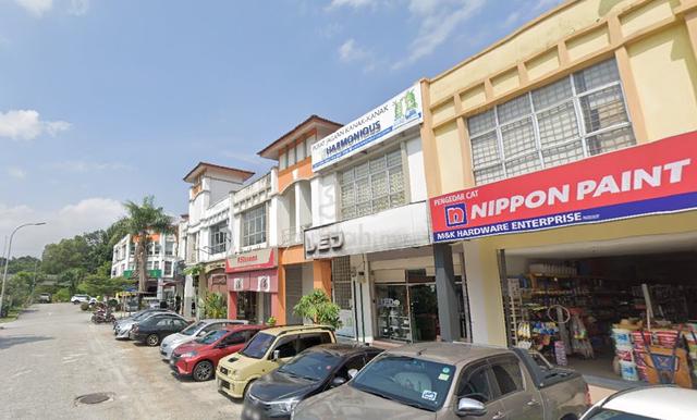 For Rent : Ground Floor Shop @ Tiara Square, Subang Jaya 1