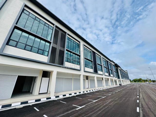 Pine parade shoplot FACING MAIN ROAD 1