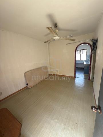 Flat Pandan Indah 1