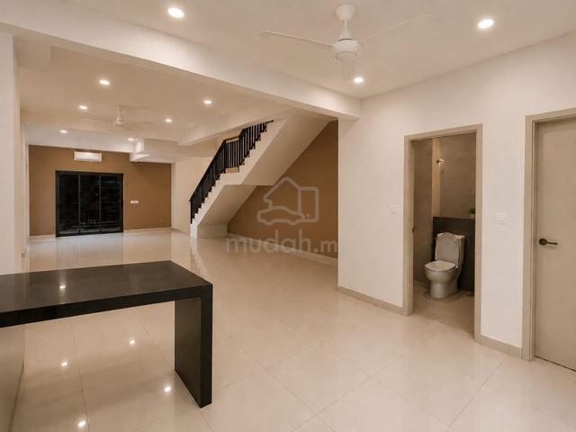 Nice 2-Sty Robin Rimbayu 3R3B Intermediate House Bdr Rimbayu for Rent 1