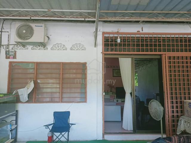 Cozy-3 Bedroom Terrace House 1
