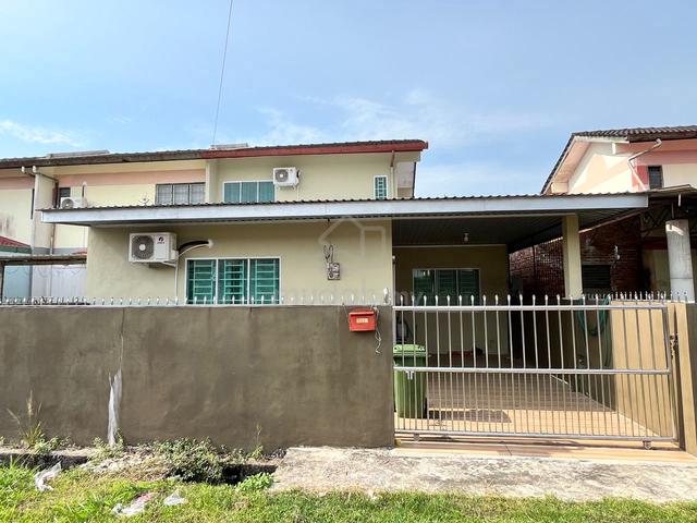 CORNER 100% Loan Duranda Emas Batu 18 Siburan Double Storey 1