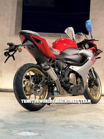 Carousel Image