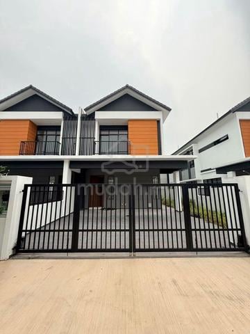 Austin Crest Jade 1 — Brand New Cluster House For Sale 1