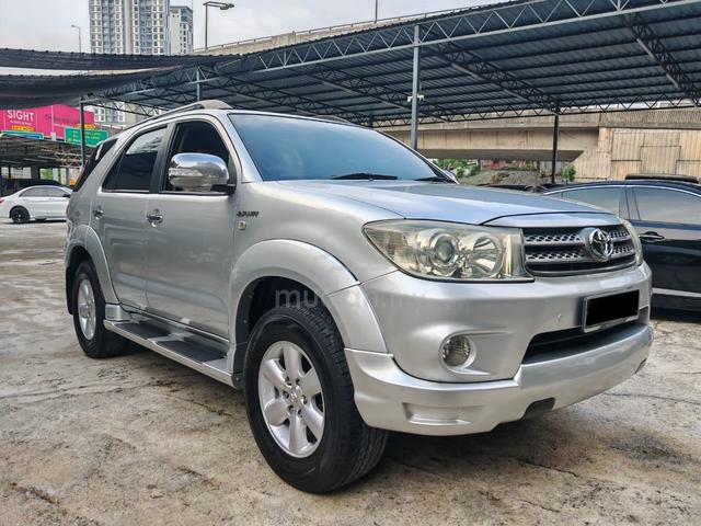 2009 Toyota FORTUNER 2.7 V FACELIFT - 1