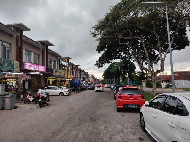 Sierra Perdana - 2 Storey Shop For Sale 1