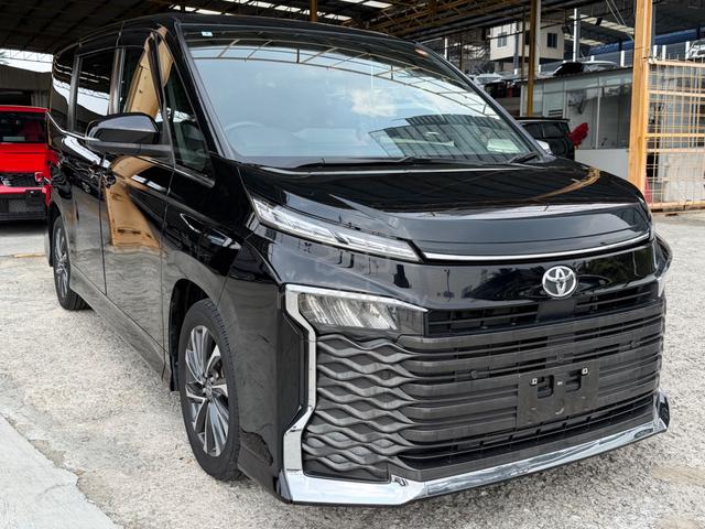 2022 Toyota VOXY 2.0 S-Z (Unreg)14k Mileage - 2