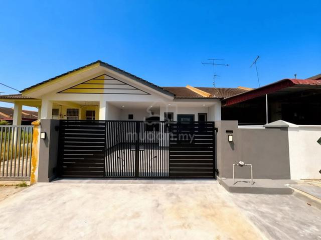 Single Storey Terrace, Renovated, Extended, Kulai 1