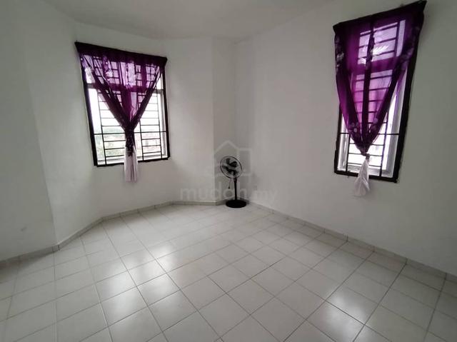 Larkin Idaman Apartment 1