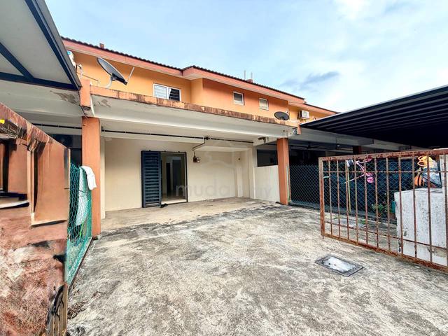 Double Storey Taman Salak Baiduri Bandar Baru Salak Tinggi Sepang 1