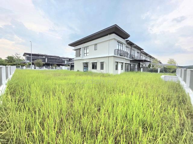 Hampton Residence @ Seri Coalfields Superlink Corner Lot (75’ x 90’) 1