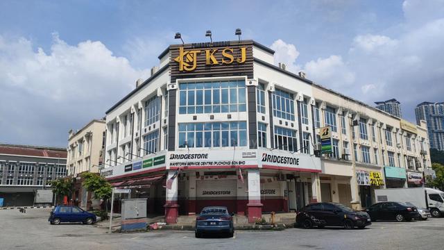 Bandar Puchong Jaya - 3 Storey Shop Lot for Sale 1