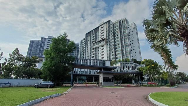 Skyvilla @ D Island 1