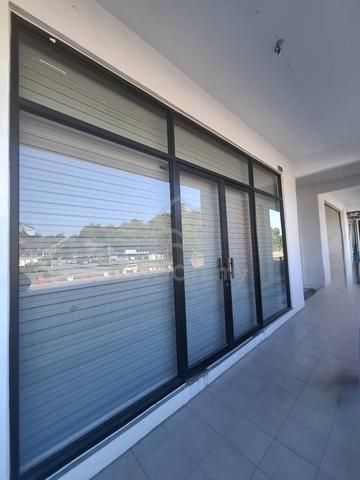 FOR RENT! Parklane City Shoplot 1