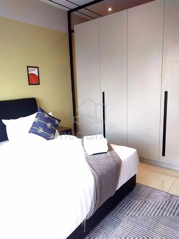 LINQ SKY RESIDENCES (Datum Jelatek) 1