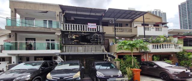 Super Value 3 Storey in PJS 6 Bandar Sunway ! 1