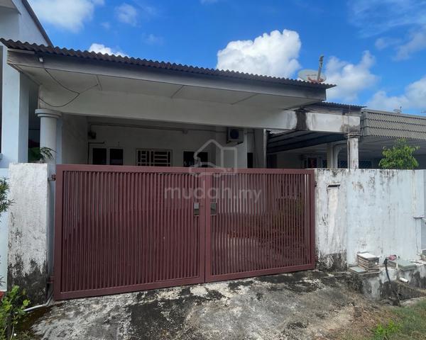 Nice Air Putih 1 Story Terrace House 1