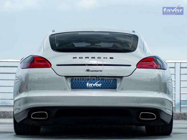 2010 Porsche PANAMERA 4S 3.6 V6 (A) - 4