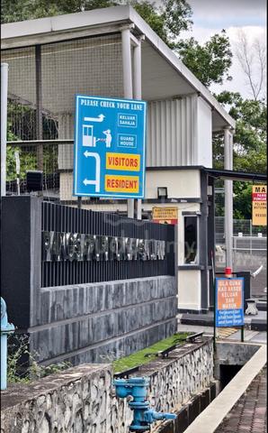 Pangsapuri Puncak Saujana 1