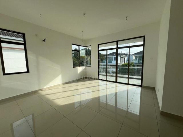 Bandar Putra Kulai, Double Storey Cluster, 4 bedrooms, gng 1