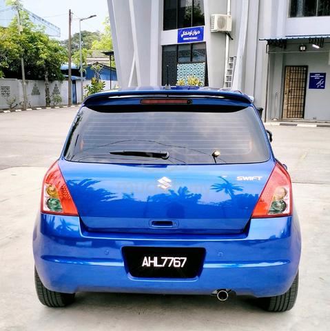 Suzuki Swift 1.5 (A) 2011 - 4